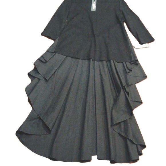 GRACIA. BLACK TEE SHIRT TOP W/ ATTACHED HIGH/LOW TRAIN SIZE M. - Picture 2 of 12